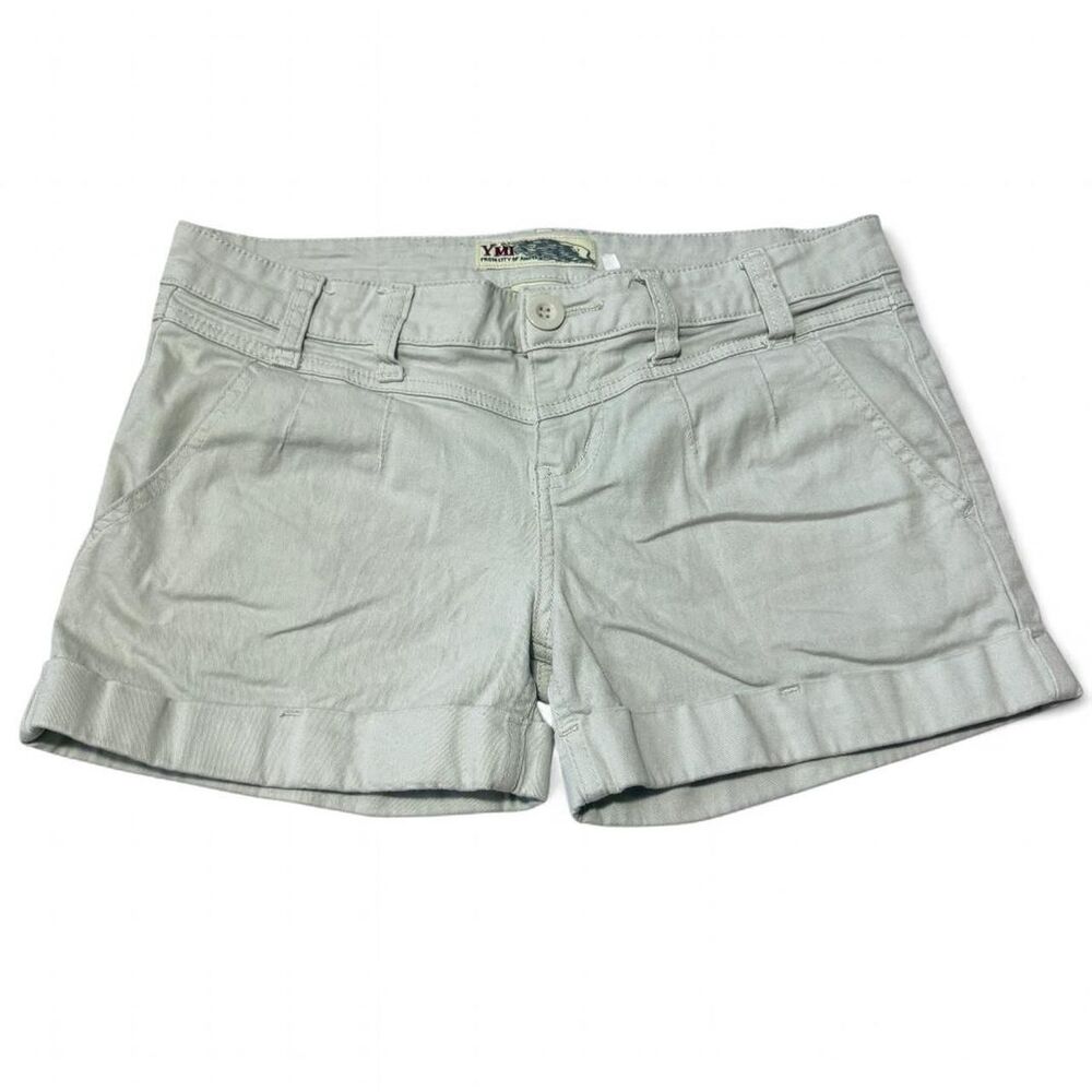 YMI Cream Low Rise Shorts Women’s Size 9